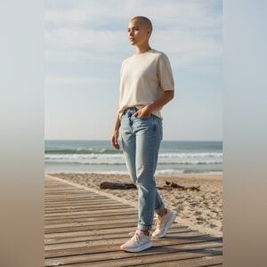 Brand New with tag women’s Adidas "Wonder Quartz / Zero Metallic sneaker-size 10